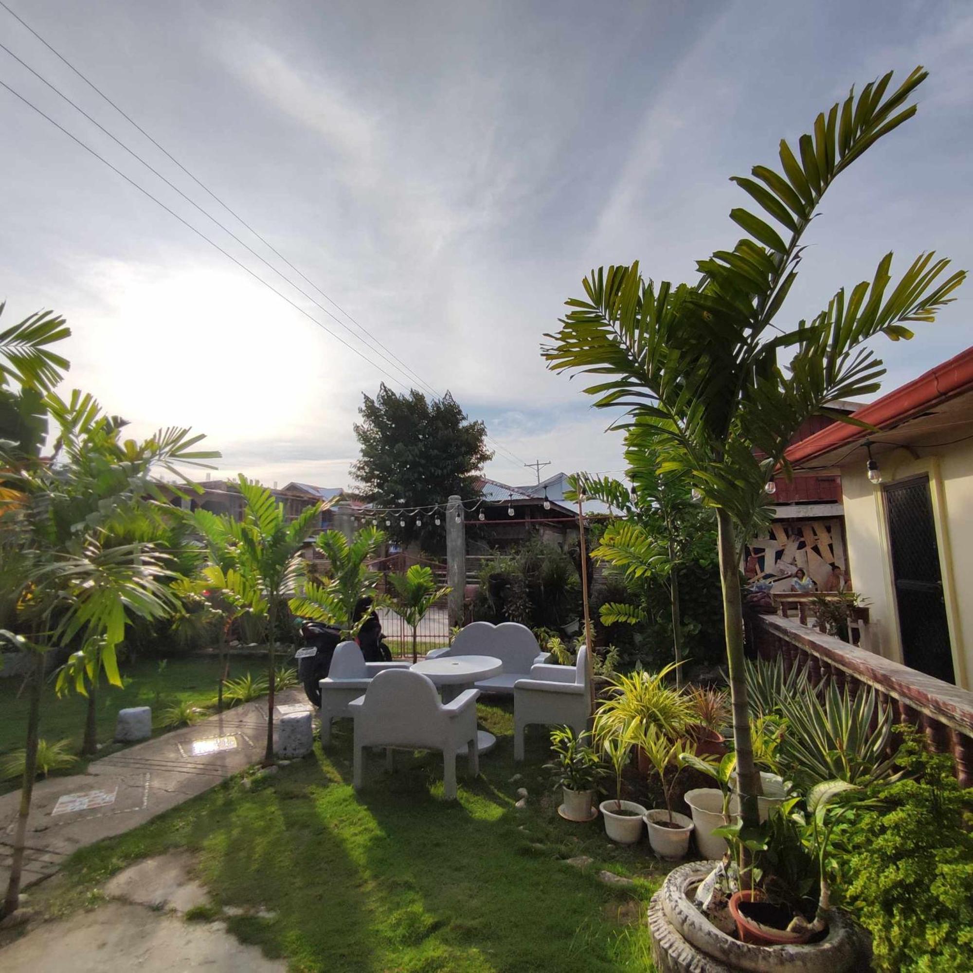 Zia Homestay Burgos  Экстерьер фото
