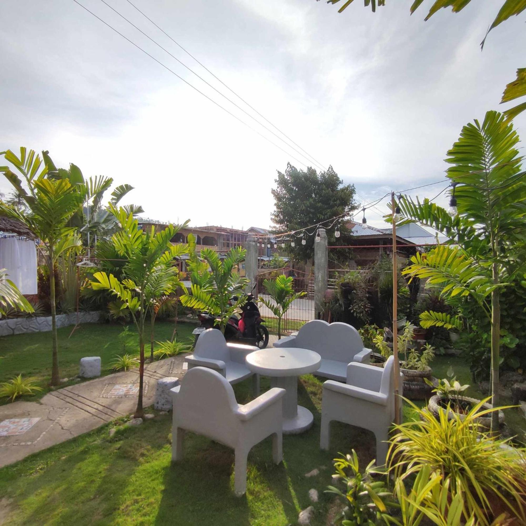 Zia Homestay Burgos  Экстерьер фото