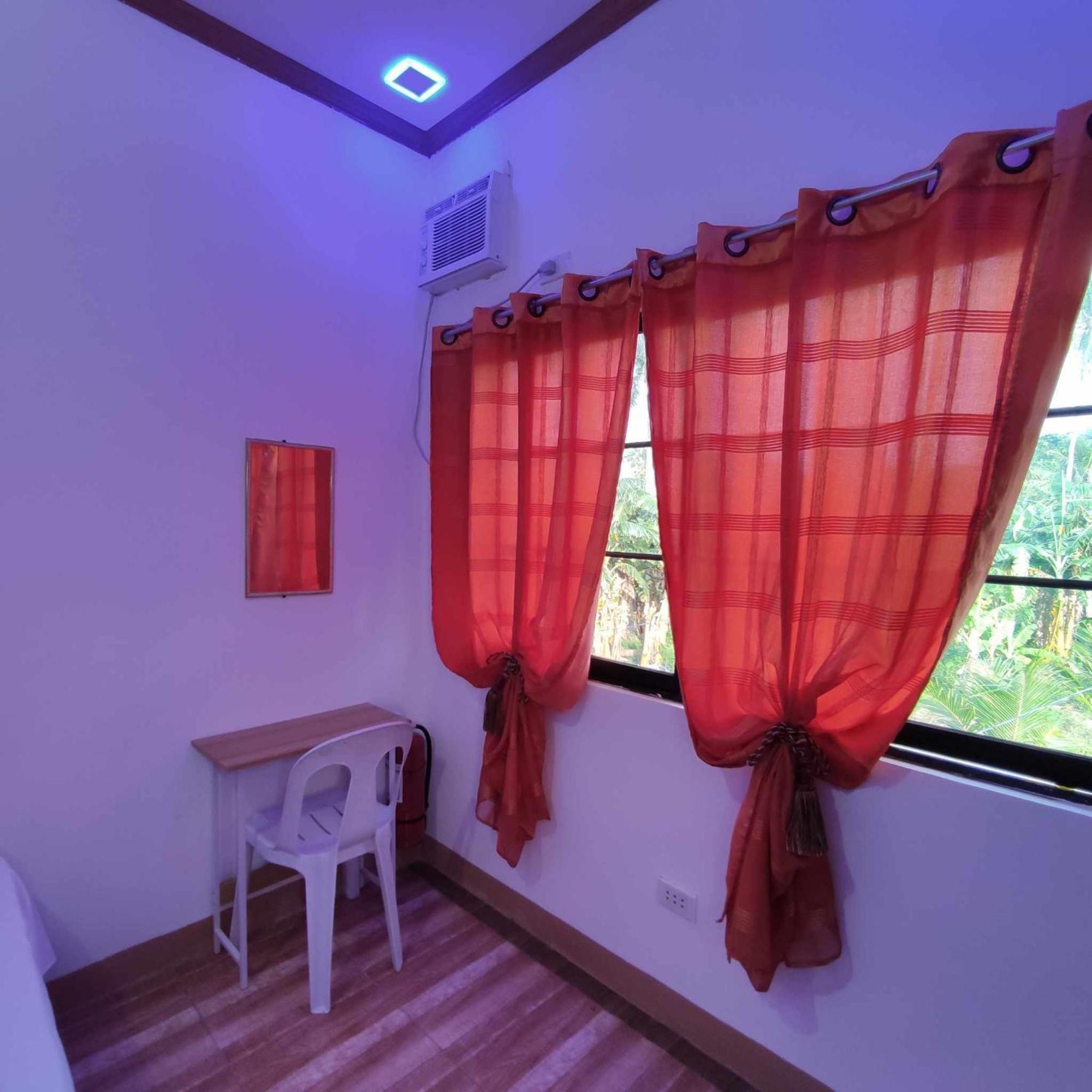 Zia Homestay Burgos  Экстерьер фото