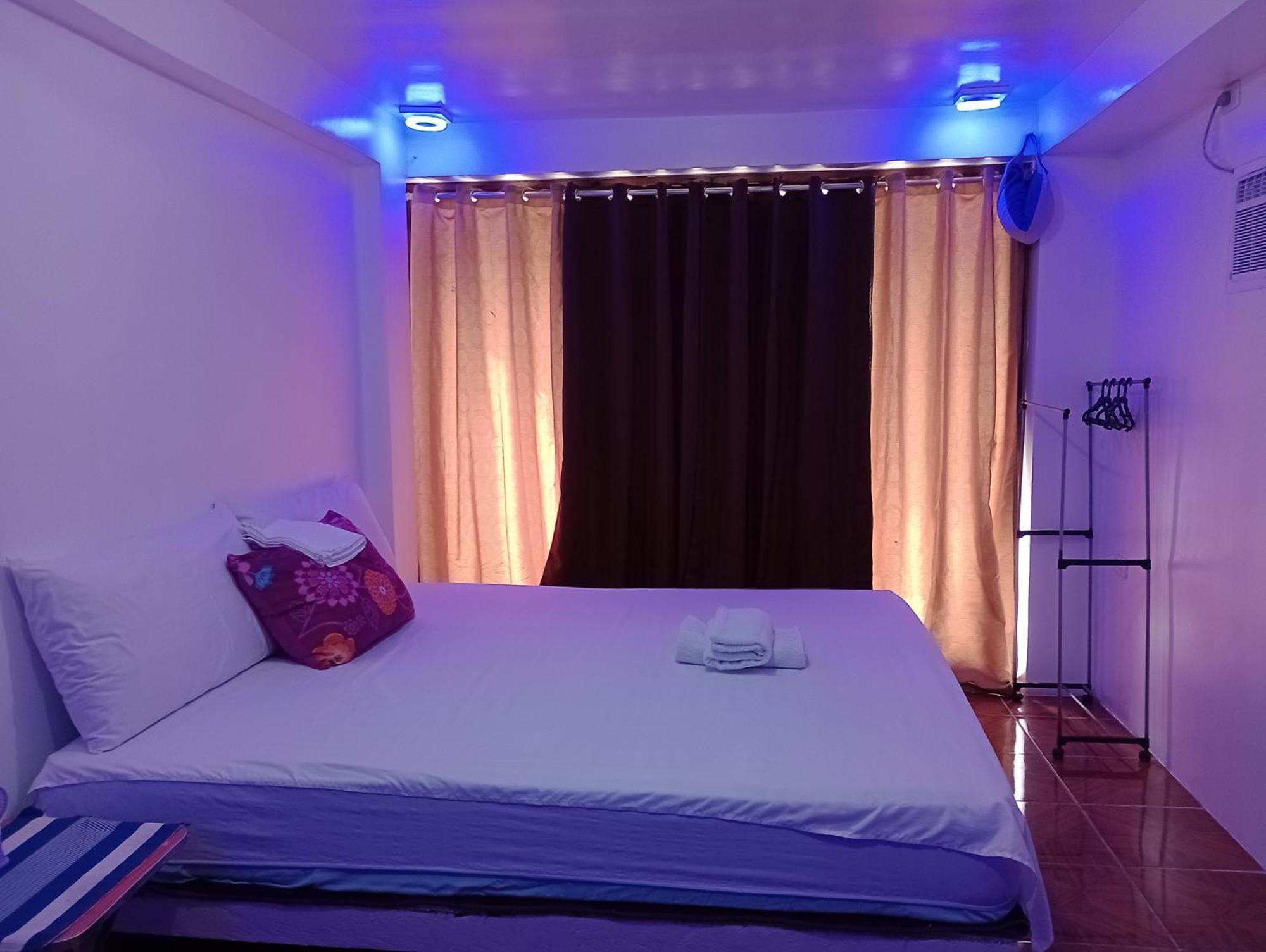 Zia Homestay Burgos  Экстерьер фото